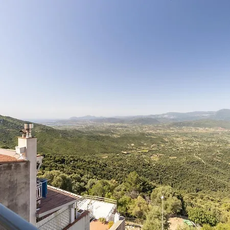 Mansarda Moro Apartment *