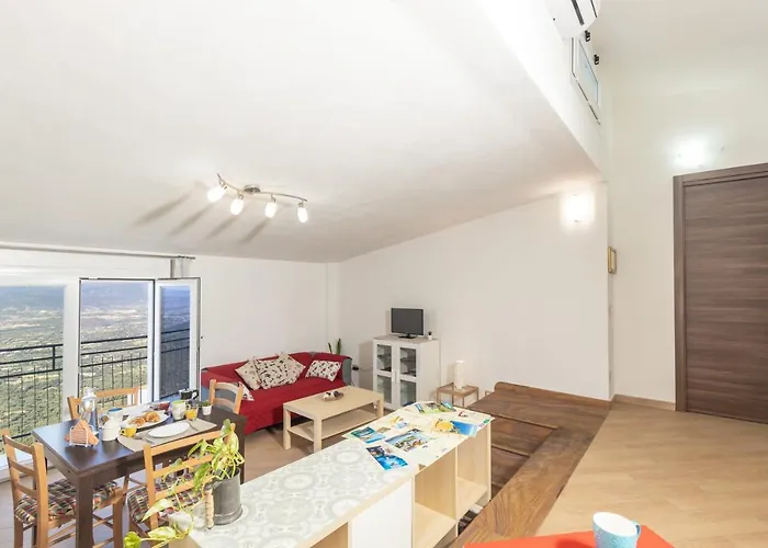 Апартаменты Mansarda Moro Бауней